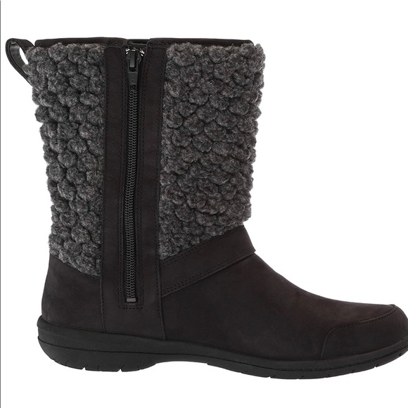 Merell Women's Fashion Boot - Picture 2 of 6